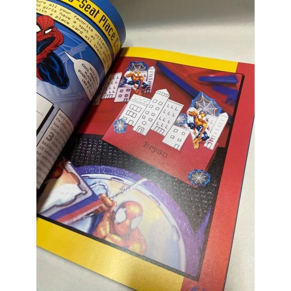 2004 Spider-Man Party book like new